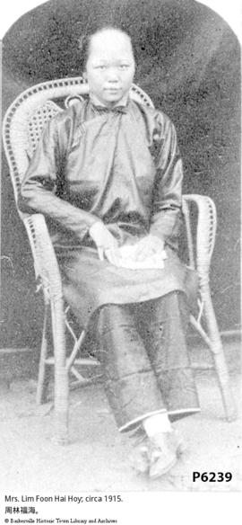 Mrs. Lim Foon Hai Hoy; circa 1915.