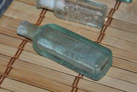 Chinese Medicine Bottle (Medical & Psychological T&E)